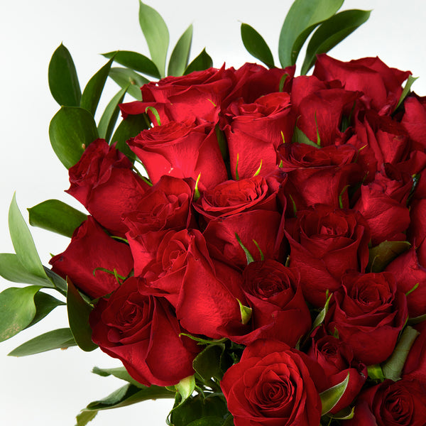 XXL Edition: Premium Signature Red Roses Bouquet in Fountain